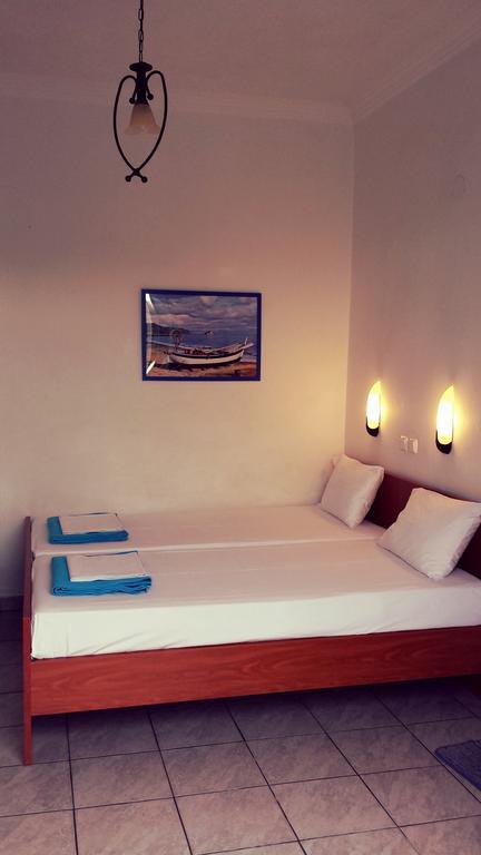 Rooms Ntontas พริโนส ห้อง รูปภาพ